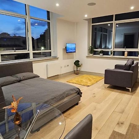 Studio Flat In Tottenham London Exterior photo